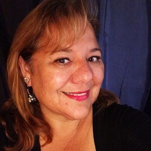 Meet your Posher, Pauline